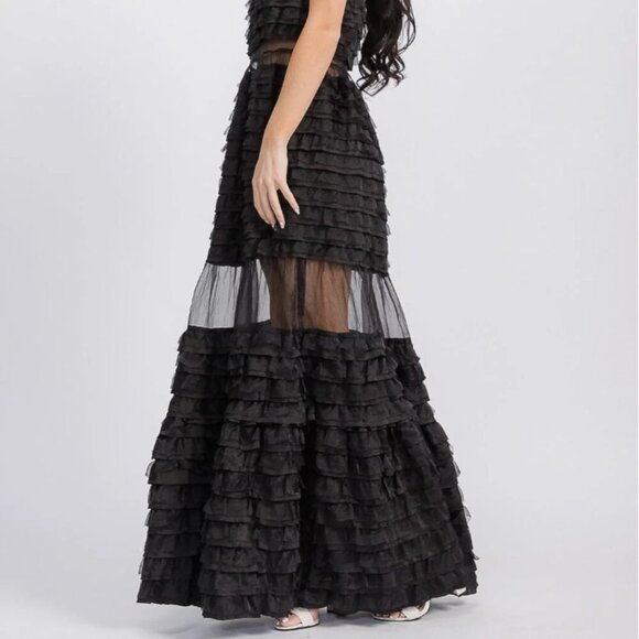 RUFFLE TIERED FLOWER DETAILED MAXI DRESS - Picture 3 of 4